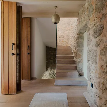 Nyaraló Stancija Srem *